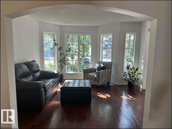 Edmonton 3 + Den bedrooms Townhouse for rent. Property photo: 679241-3