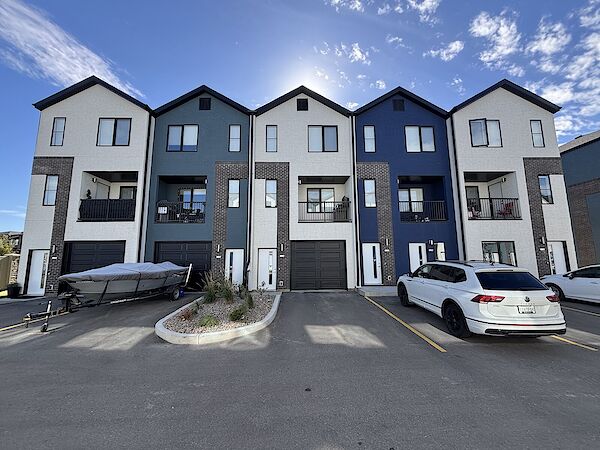 Regina 3 bedrooms Townhouse for rent. Property photo: 679286-3