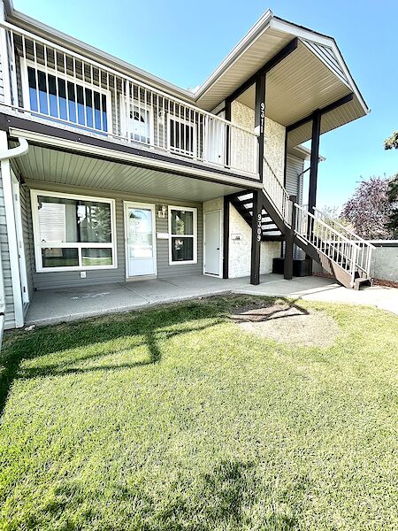 Edmonton 2 + Den bedrooms Condo Unit for rent. Property photo: 679301-2