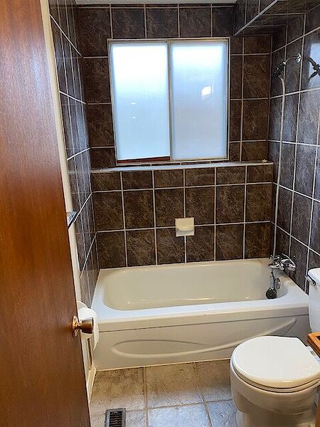 Calgary 2 bedrooms Basement for rent. Property photo: 679326-3