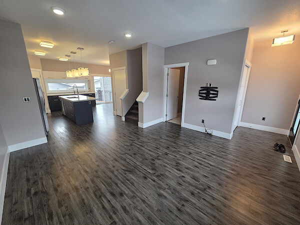 Saskatoon 3 bedrooms House for rent. Property photo: 679336-3