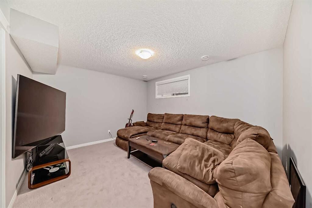 Calgary 1 bedroom Basement for rent. Property photo: 679359-1