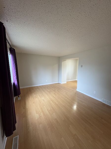 Red Deer 3 + Den bedrooms Townhouse for rent. Property photo: 679407-2