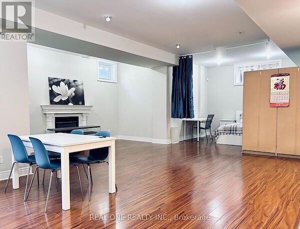 Toronto 2 bedrooms House for rent. Property photo: 679519-2