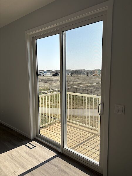 Calgary 3 bedrooms House for rent. Property photo: 679605-3