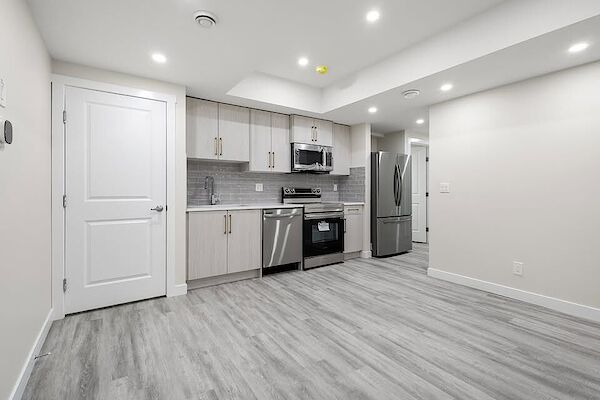 Calgary 2 bedrooms Basement for rent. Property photo: 679720-3