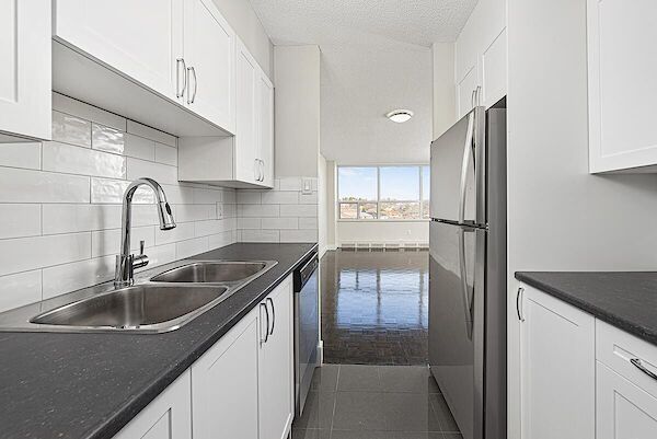 Toronto 2 bedrooms Apartment for rent. Property photo: 679729-2