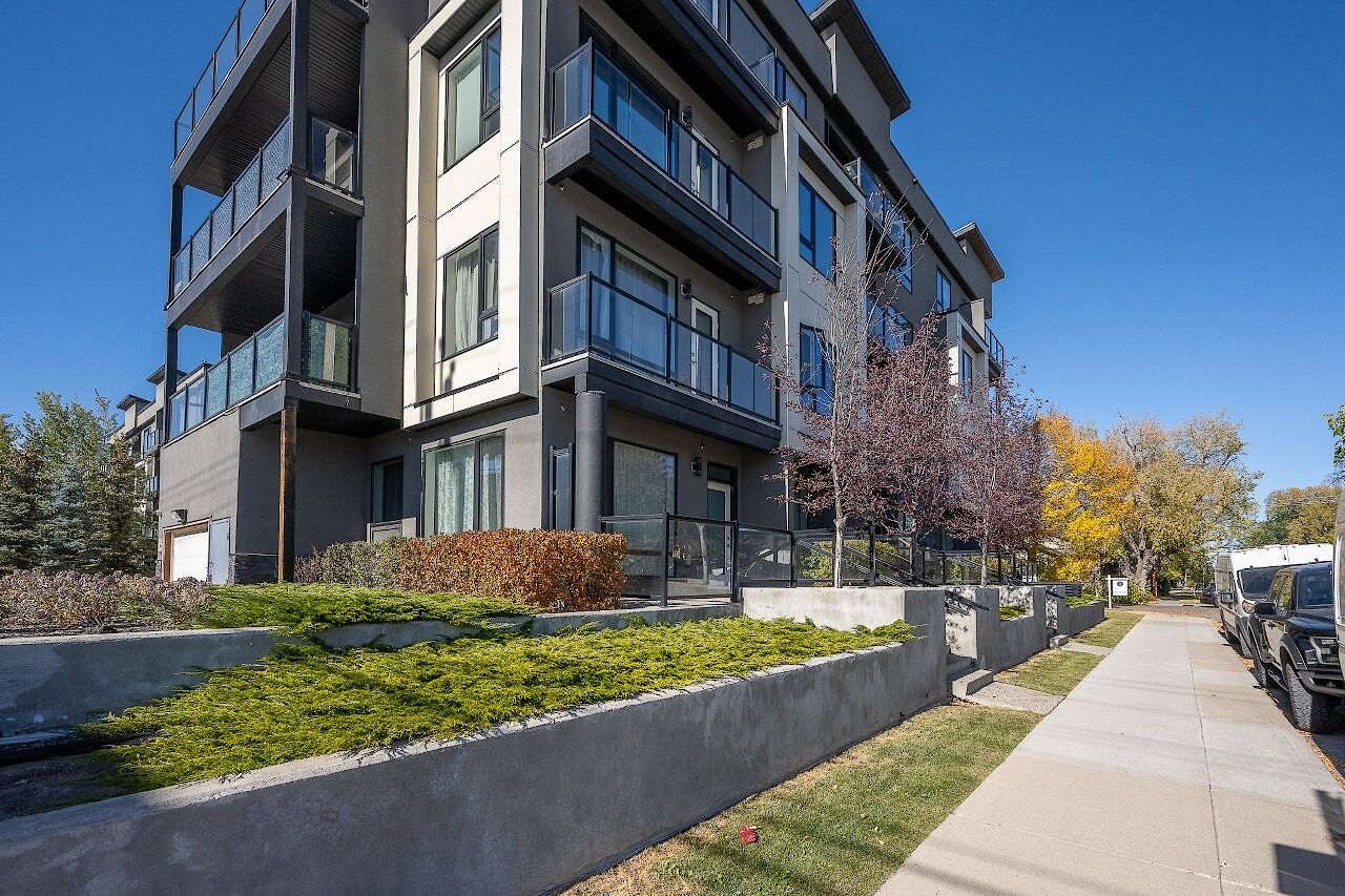 Calgary 2 bedrooms Condo Unit for rent. Property photo: 679855-1
