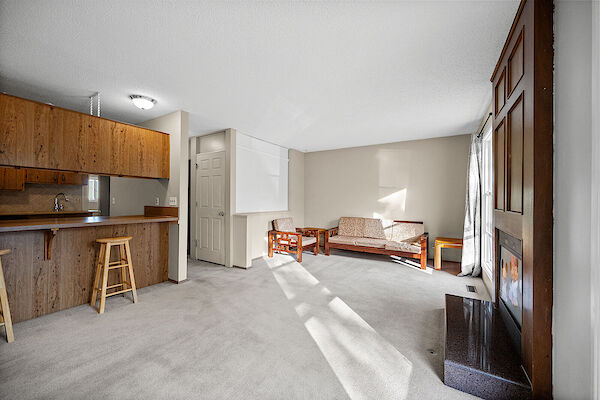 Calgary 2 bedrooms Main Floor for rent. Property photo: 679946-2