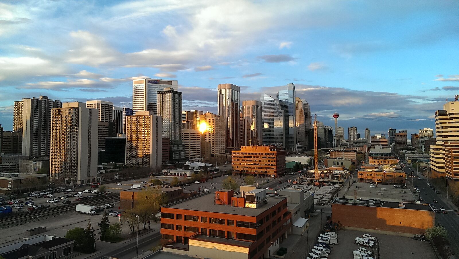 Calgary 1 bedroom Condo Unit for rent. Property photo: 679963-1