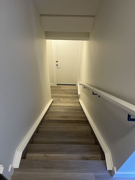 Calgary 2 bedrooms Basement for rent. Property photo: 679966-2