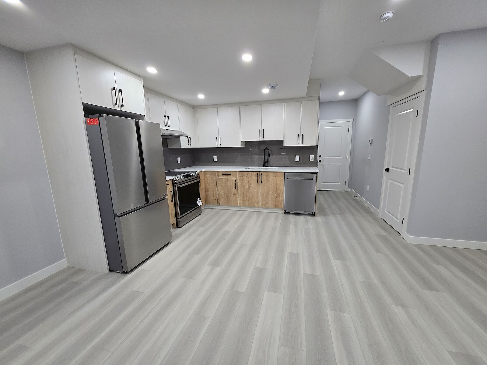 Calgary 1 bedroom Basement for rent. Property photo: 680139-1