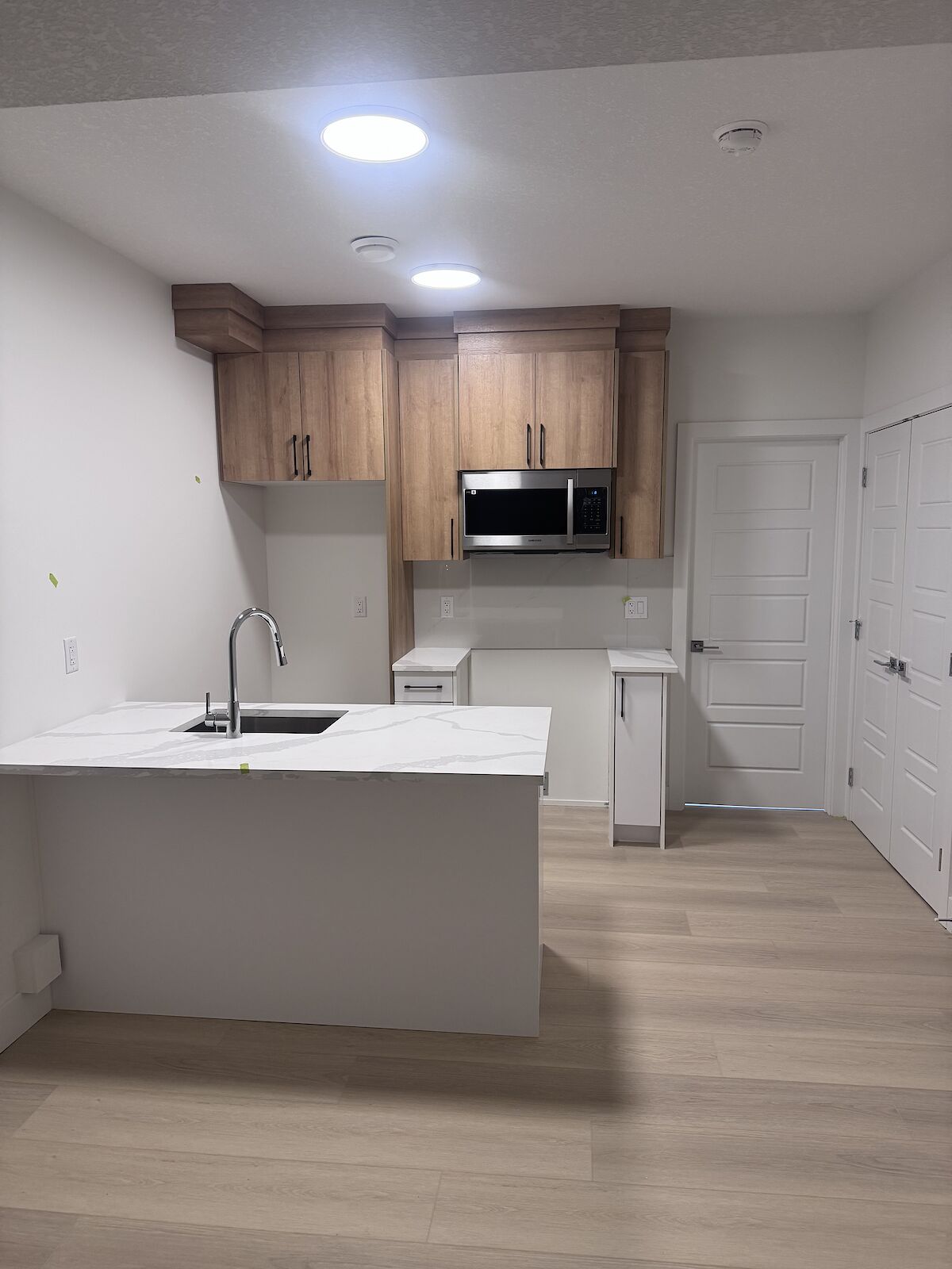 Edmonton 2 bedrooms Basement for rent. Property photo: 680353-1