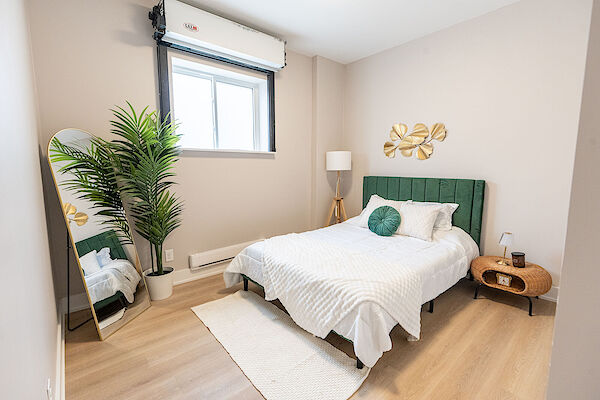 Calgary bachelor bedrooms Apartment for rent. Property photo: 680477-3