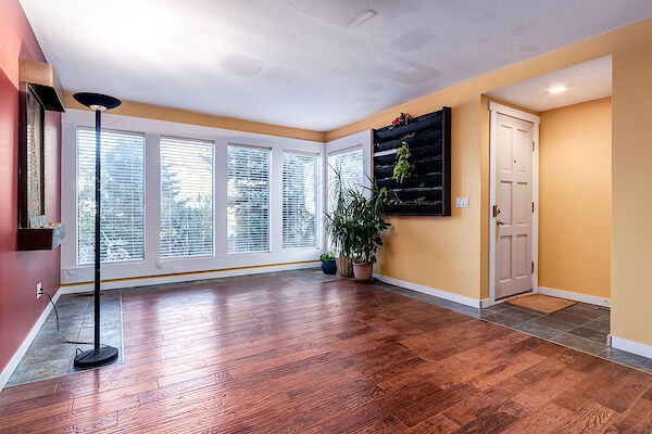 Calgary 3 bedrooms Duplex for rent. Property photo: 680489-3