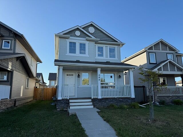 Edmonton 3 bedrooms House for rent. Property photo: 680694-1