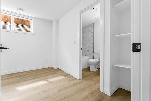 Edmonton 1 bedroom Basement for rent. Property photo: 680751-3