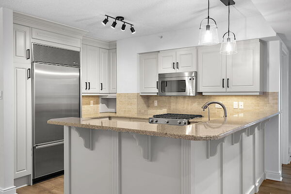 Calgary 3 bedrooms Condo Unit for rent. Property photo: 680813-3