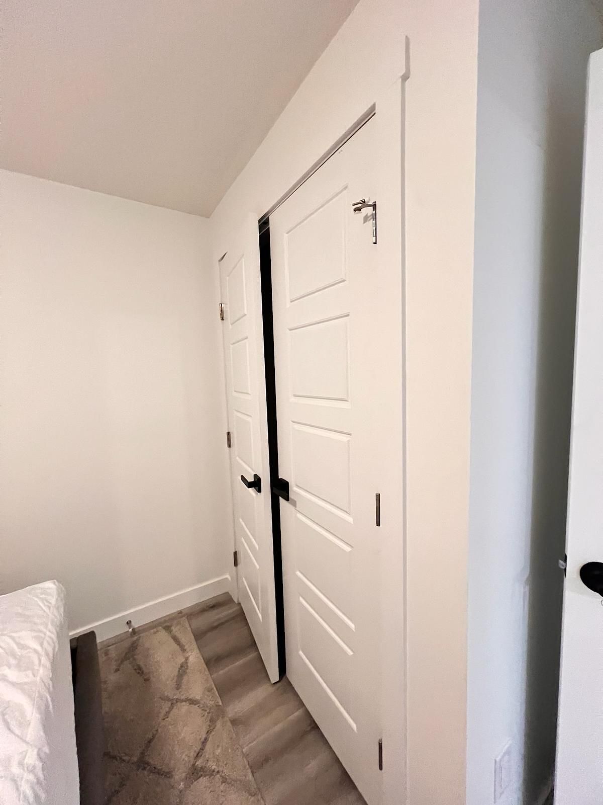 Calgary 1 bedroom Basement for rent. Property photo: 680839-1