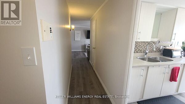 Oshawa 3 bedrooms Townhouse for rent. Property photo: 681154-2