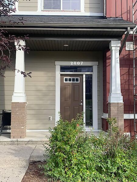 Calgary 3 bedrooms Townhouse for rent. Property photo: 681251-2