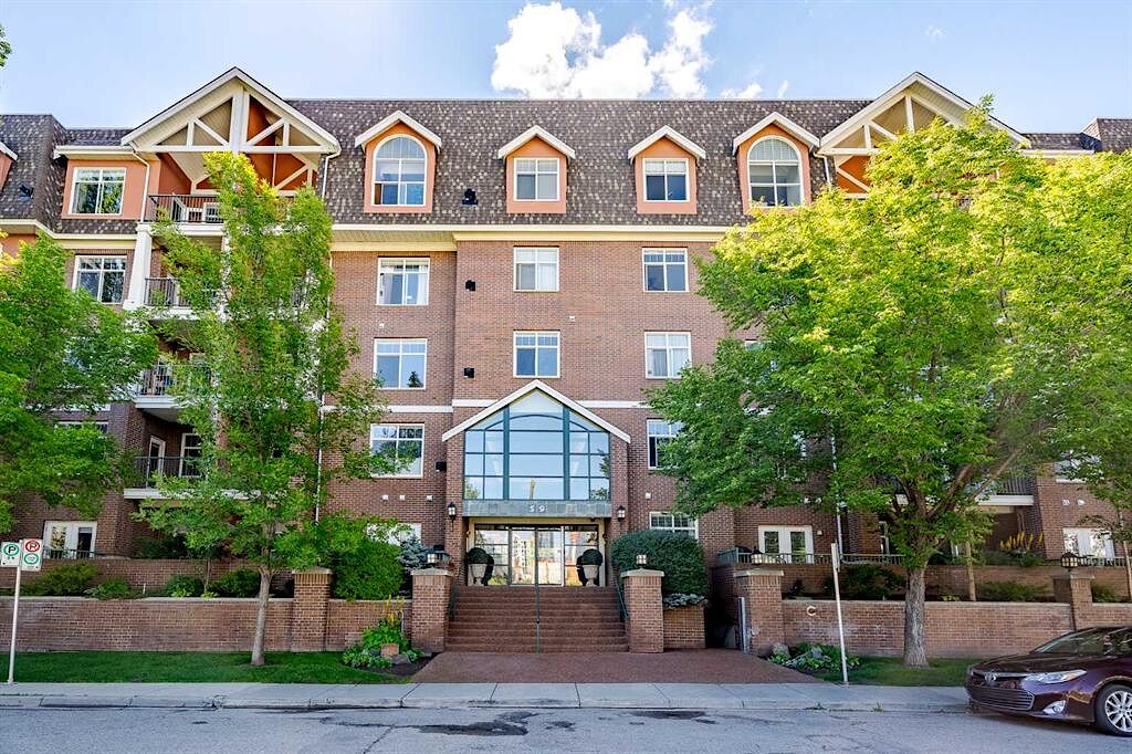 Calgary 2 + Den bedrooms Condo Unit for rent. Property photo: 681257-1
