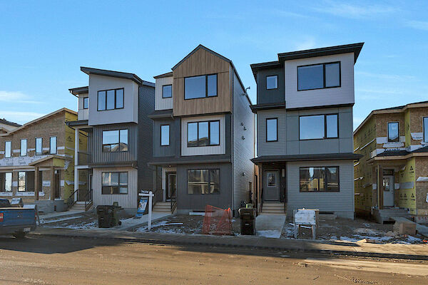 Edmonton 3 bedrooms Townhouse for rent. Property photo: 681506-2