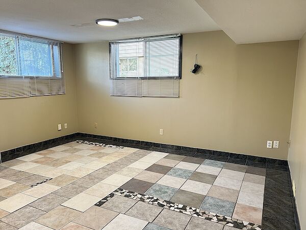 Calgary 2 bedrooms Basement for rent. Property photo: 681553-2