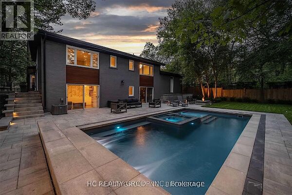 Mississauga 5 bedrooms House for rent. Property photo: 681564-2