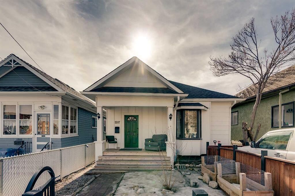 Calgary 2 + Den bedrooms House for rent. Property photo: 681577-1