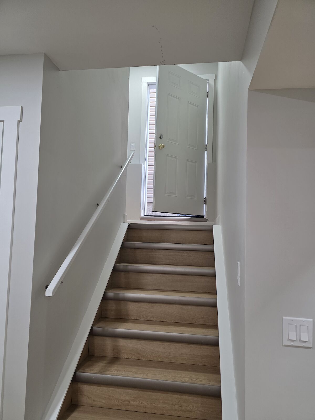 Calgary 2 bedrooms Basement for rent. Property photo: 681630-1