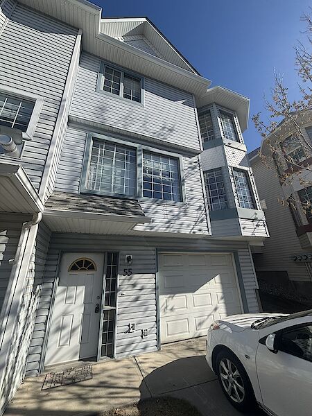 Calgary 3 bedrooms Townhouse for rent. Property photo: 681638-2