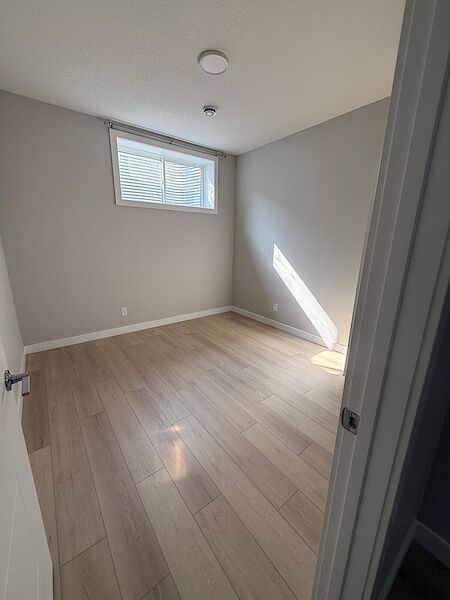 Calgary 2 bedrooms Basement for rent. Property photo: 681639-2
