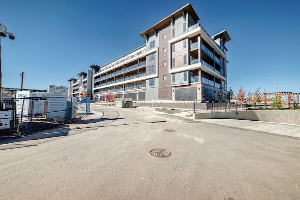 Calgary 2 bedrooms Condo Unit for rent. Property photo: 681652-2