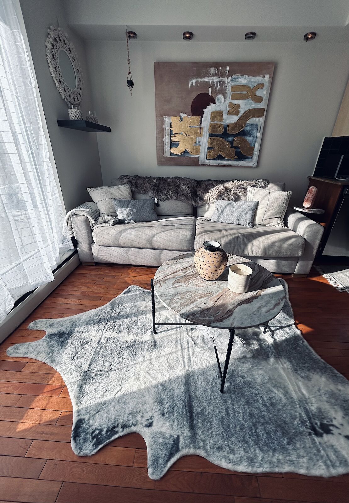 Calgary 1 bedroom Condo Unit for rent. Property photo: 681683-1