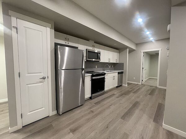 Calgary 2 bedrooms Basement for rent. Property photo: 681708-2