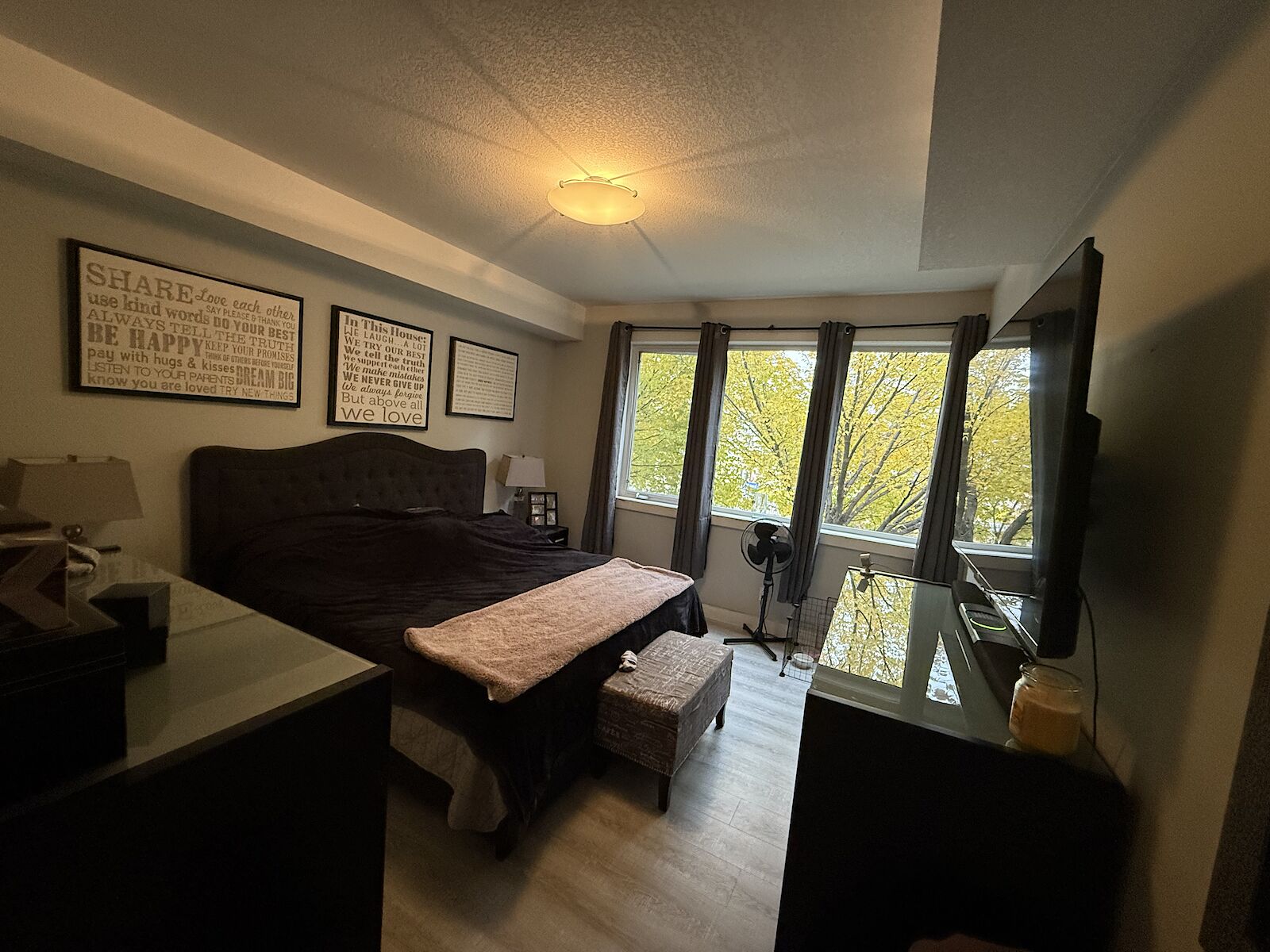 Calgary 1 bedroom Condo Unit for rent. Property photo: 681717-1