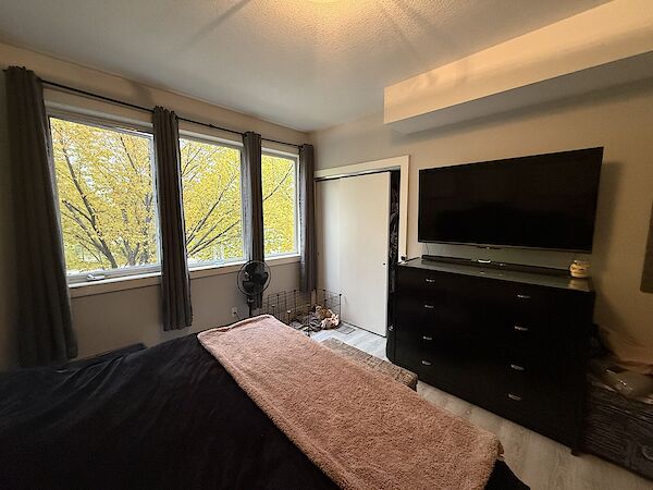 Calgary 1 bedroom Condo Unit for rent. Property photo: 681717-2