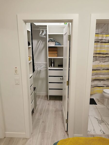 Calgary 2 bedrooms Condo Unit for rent. Property photo: 681753-2