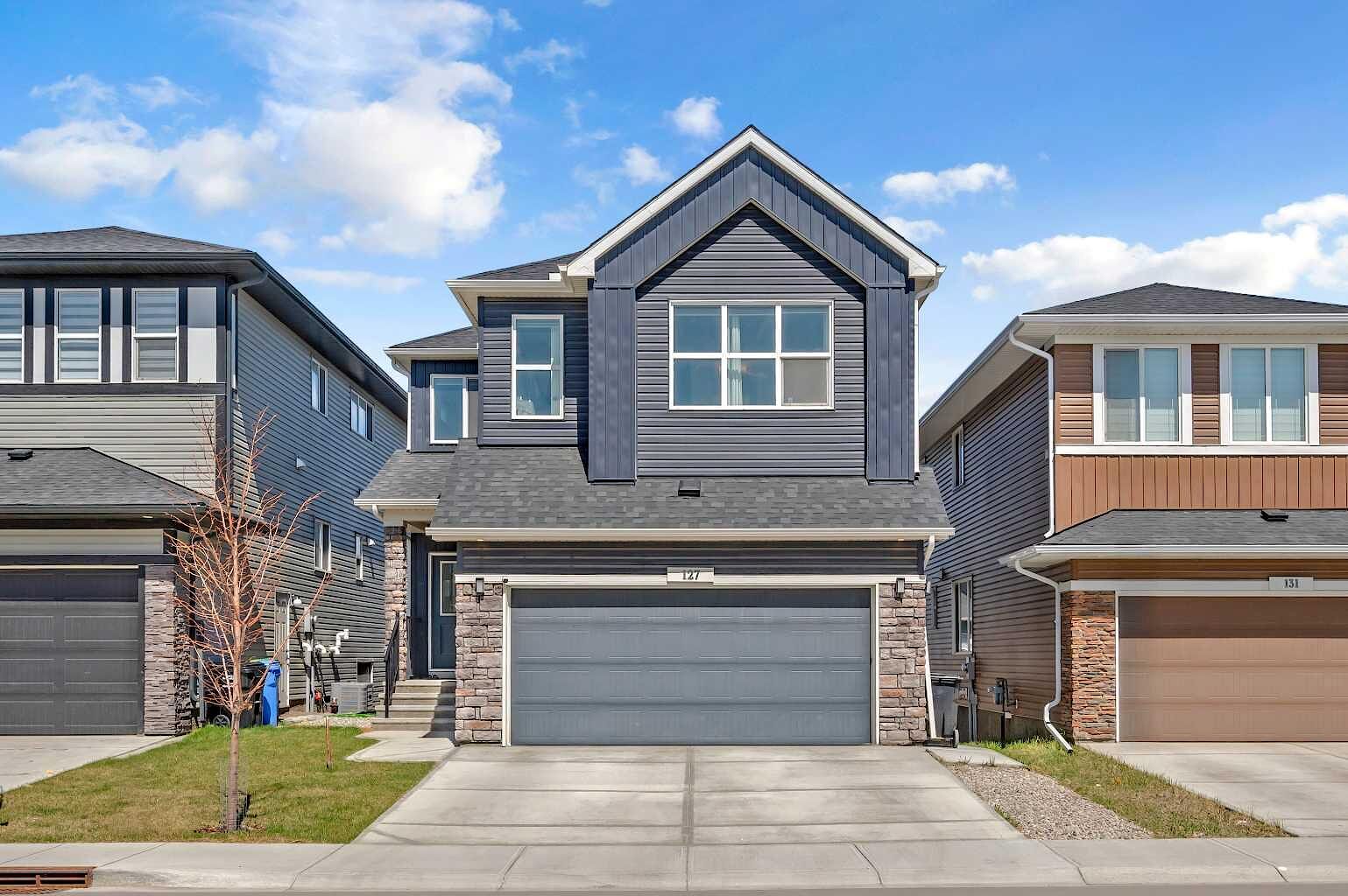 Calgary 4 + Den bedrooms House for rent. Property photo: 681838-1