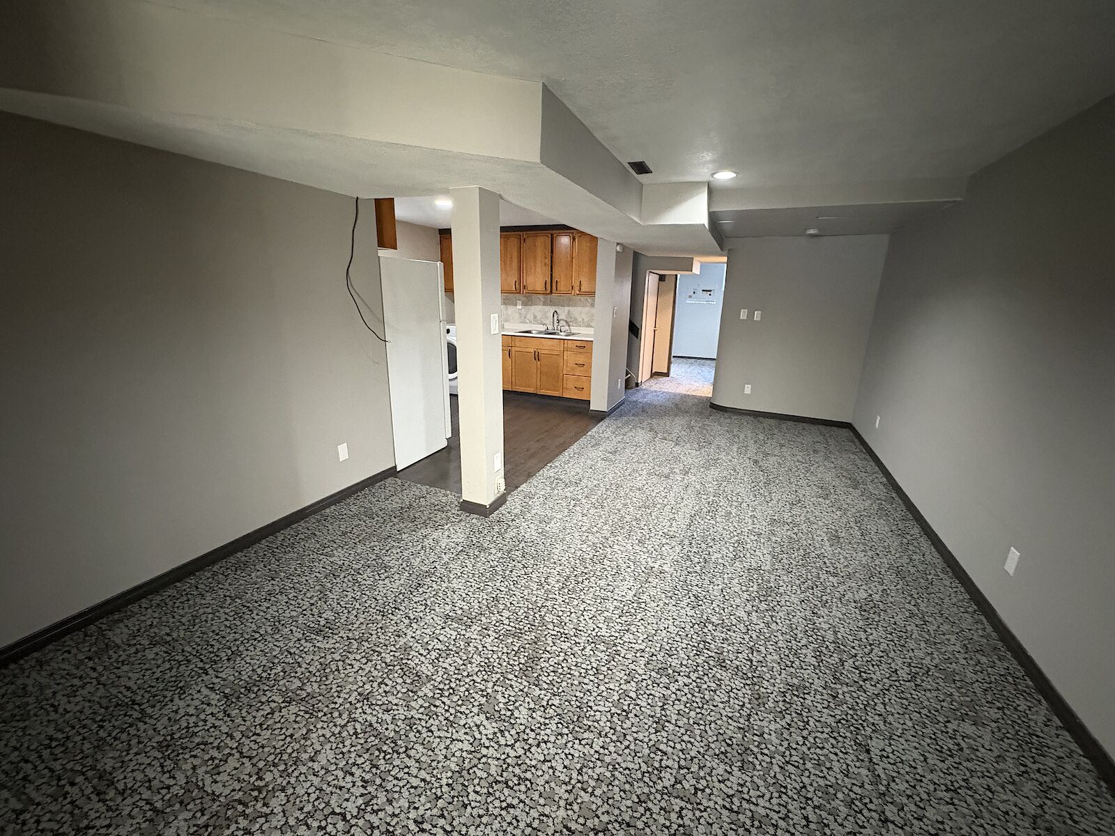 Calgary 2 bedrooms Duplex for rent. Property photo: 681849-1