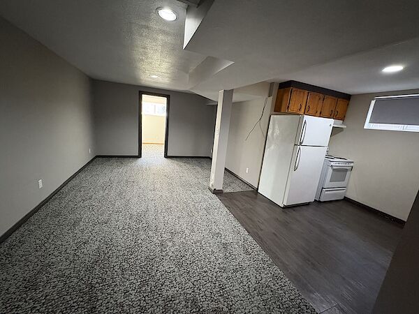 Calgary 2 bedrooms Duplex for rent. Property photo: 681849-2