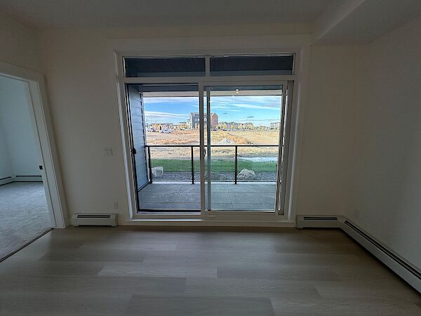 Calgary 2 bedrooms Condo Unit for rent. Property photo: 681854-2