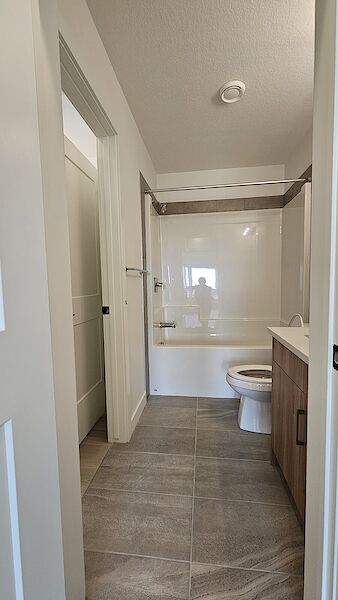 Calgary 1 bedroom Condo Unit for rent. Property photo: 681859-3