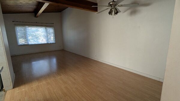 Calgary 4 bedrooms Duplex for rent. Property photo: 681890-3