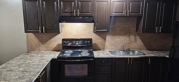 Calgary 3 bedrooms Condo Unit for rent. Property photo: 681901-3