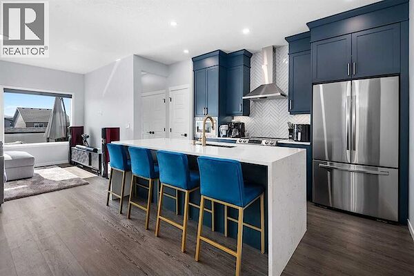 Calgary 3 + Den bedrooms Main Floor for rent. Property photo: 681903-3