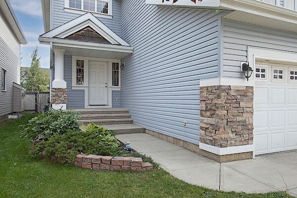 Edmonton 5 bedrooms House for rent. Property photo: 681921-2