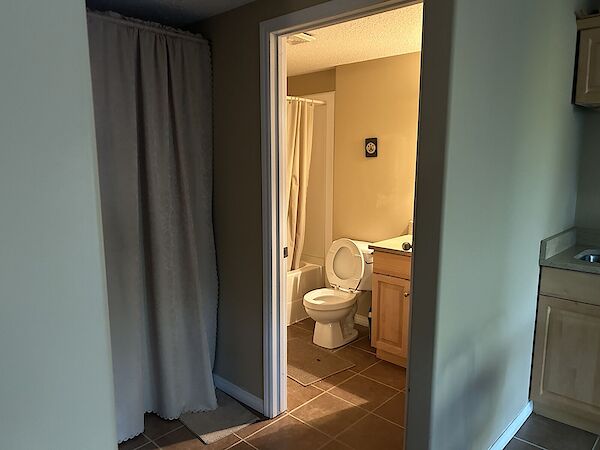 Fort McMurray 1 bedroom Basement for rent. Property photo: 681942-3