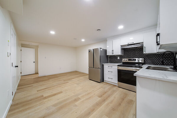 Edmonton 3 bedrooms Basement for rent. Property photo: 682010-3